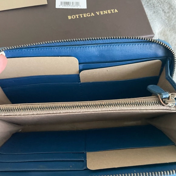 Gently used Bottega Veneta zip wallet - Picture 6 of 9